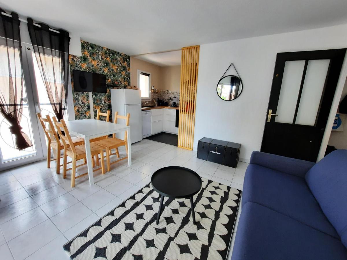 Coeur Marina Climatise Terrasse Parking Apartment Frejus Bagian luar foto
